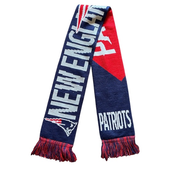 New England Patriots NFL • Reversible Knit Long Scarf with Fringe - Picture 1 of 2